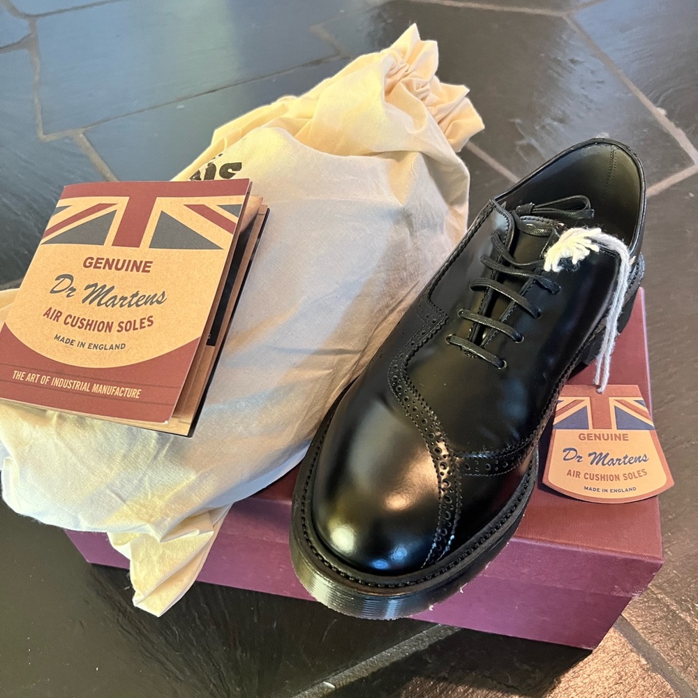 Dr martens Claude leather lace up shoes made in England men 8/41 new no box